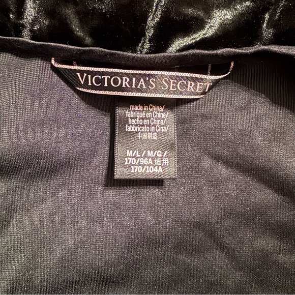 Victorias Secret Luxe Soft Slip Black Crushed Velvet Nightgown Nightie - Picture 4 of 5